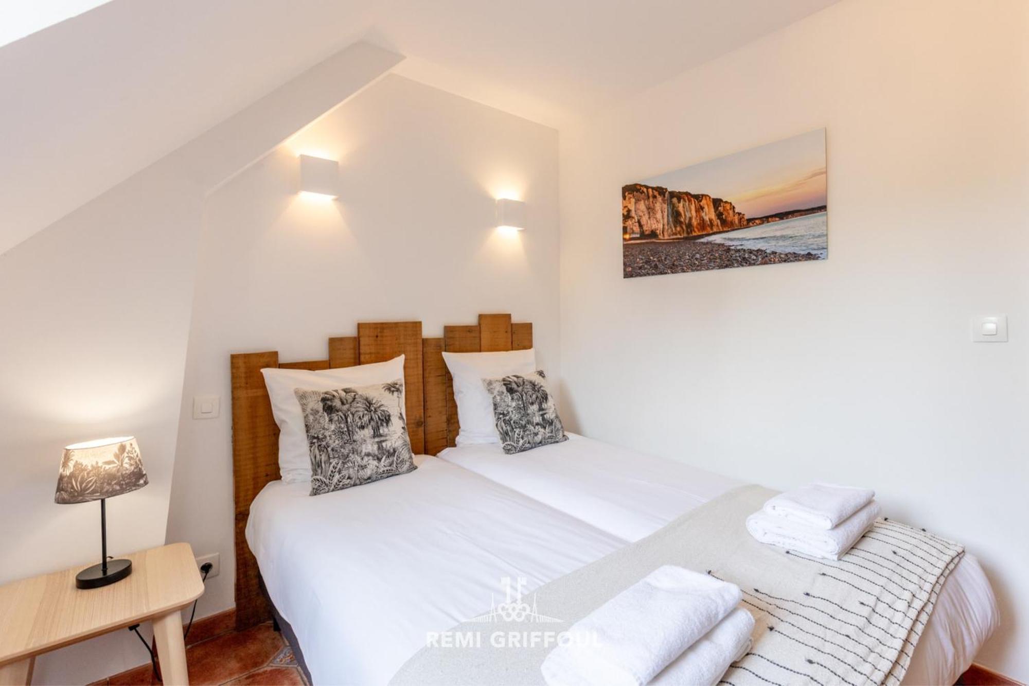Villa Eva - Magnificent With Garden - 10 Pax *